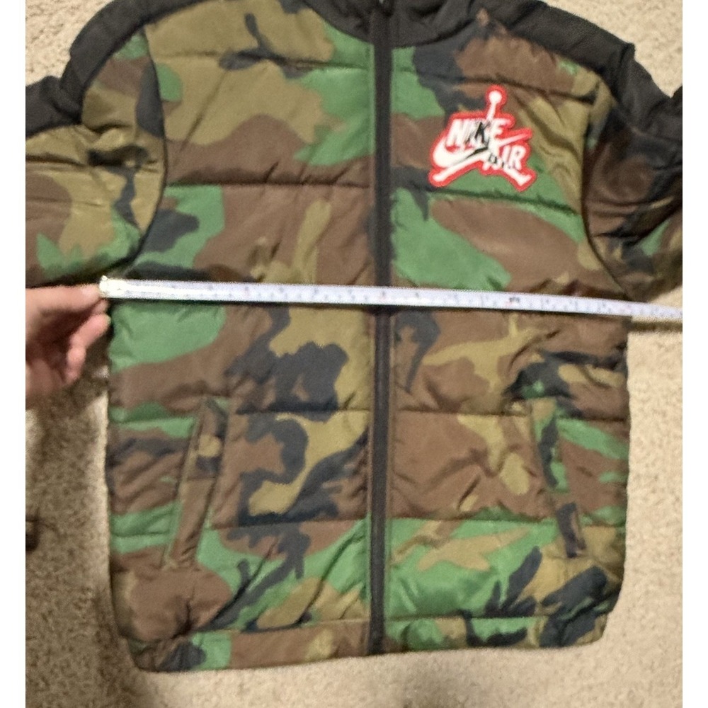 Nike Air Jordan Camo Puffer Jumpman Classic Mashup Jacket Boys Size 8-10 (S) - Picture 3 of 16
